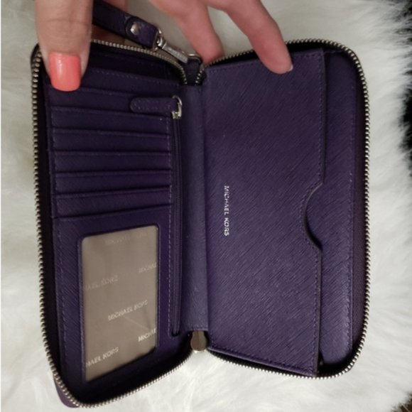 Michael Kors Purple Tech Wallet with Grommets - Picture 2 of 5